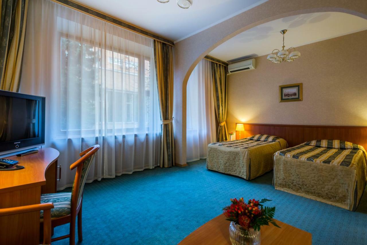 Arbat Hotel モスクワ エクステリア 写真